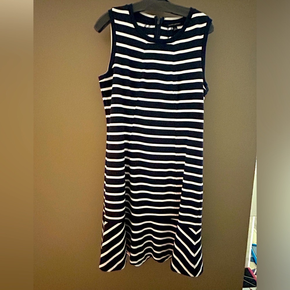 Banana Republic, navy and white, flounce hem dress. Size 12